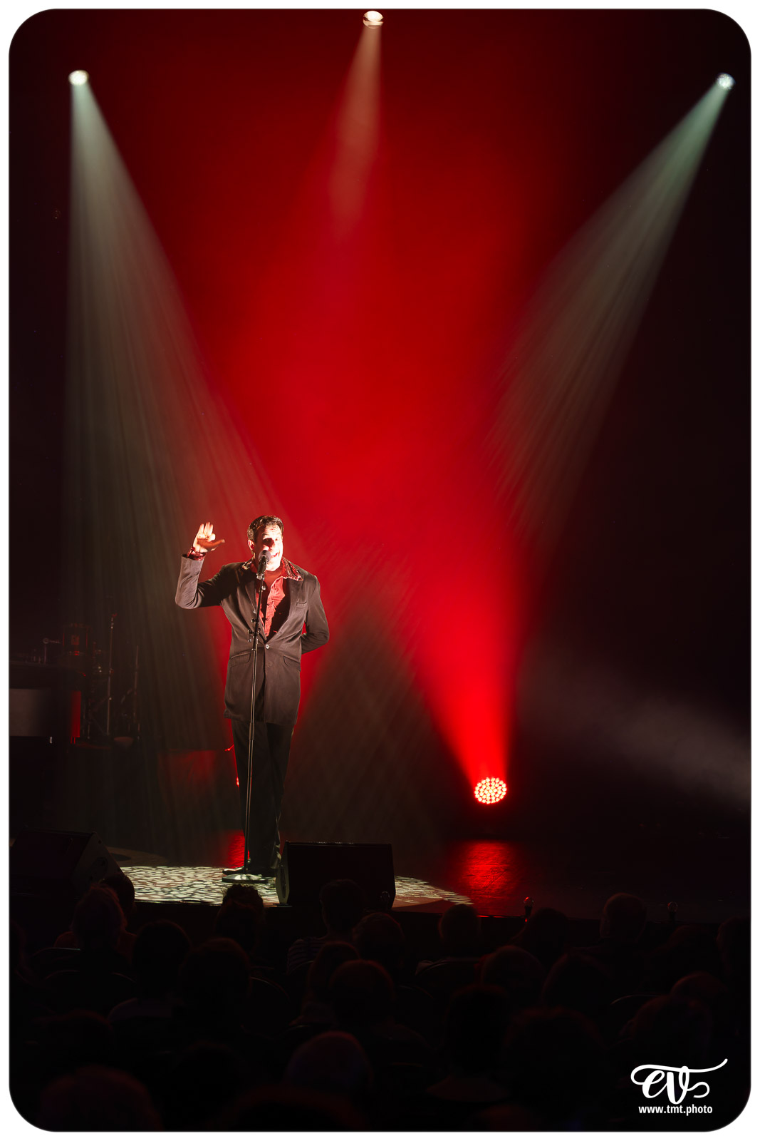 PLEIN FEU (CIE AVRIL EN SEPTEMBRE)